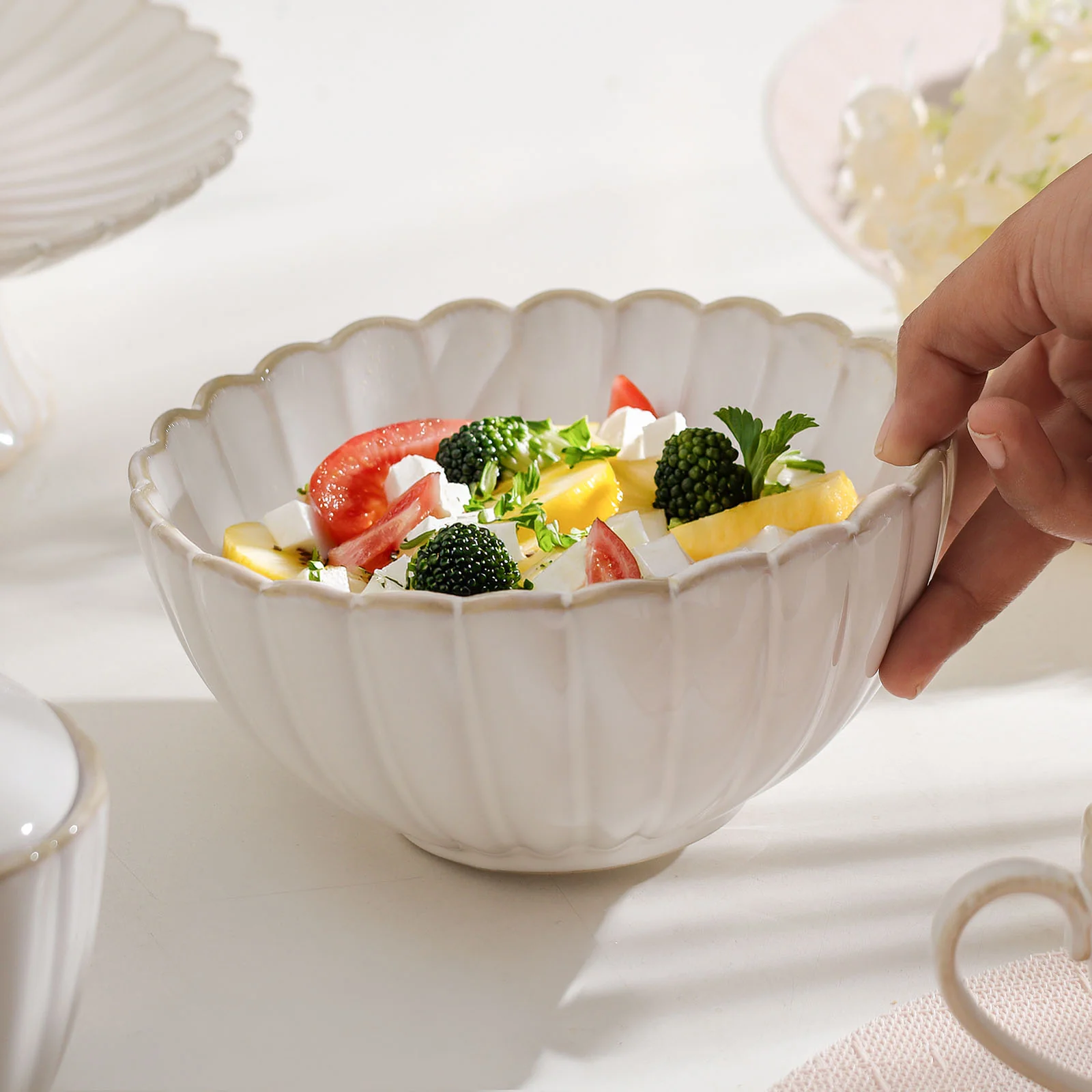 Scallop Medium Bowl - Ivory - Image 5