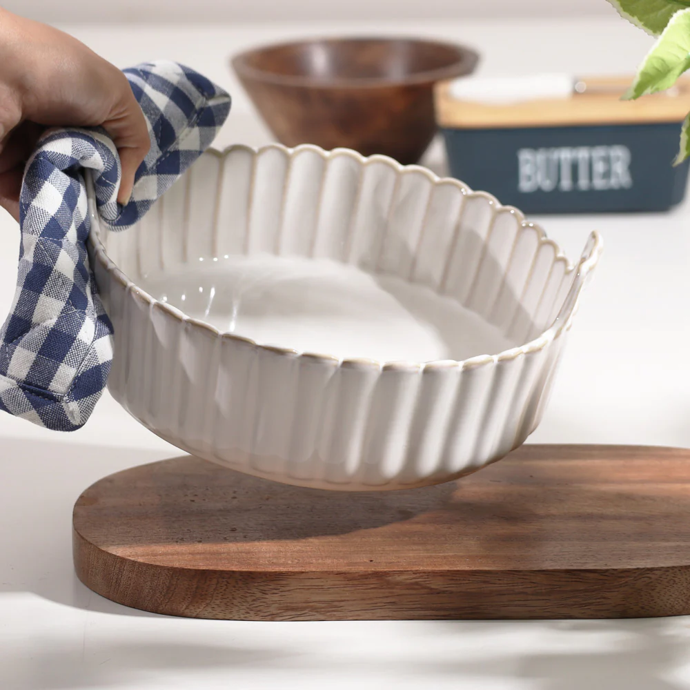 Scallop Round Baking Dish - Ivory - Image 5