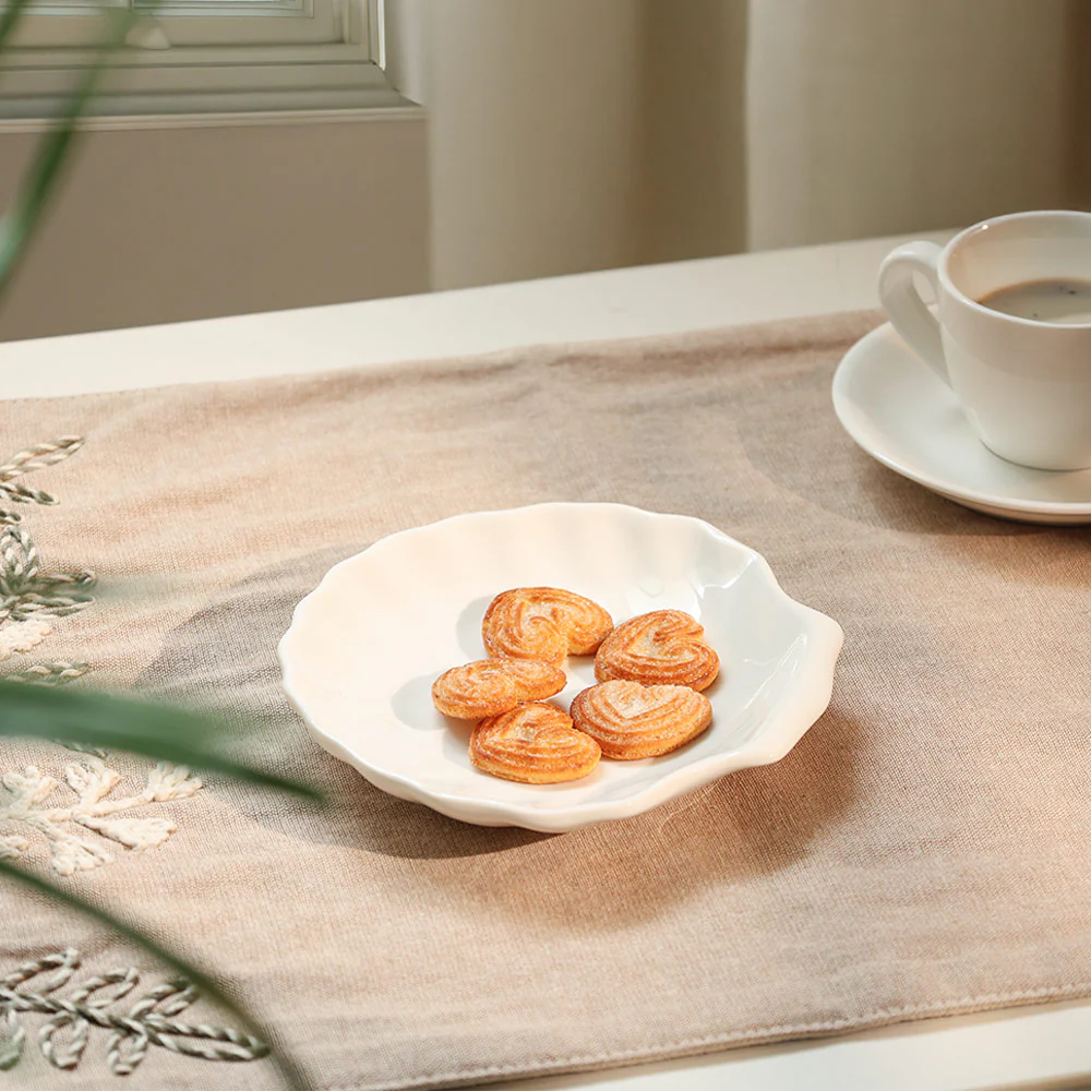 Seashell Porcelain Small Plate - White - Image 2
