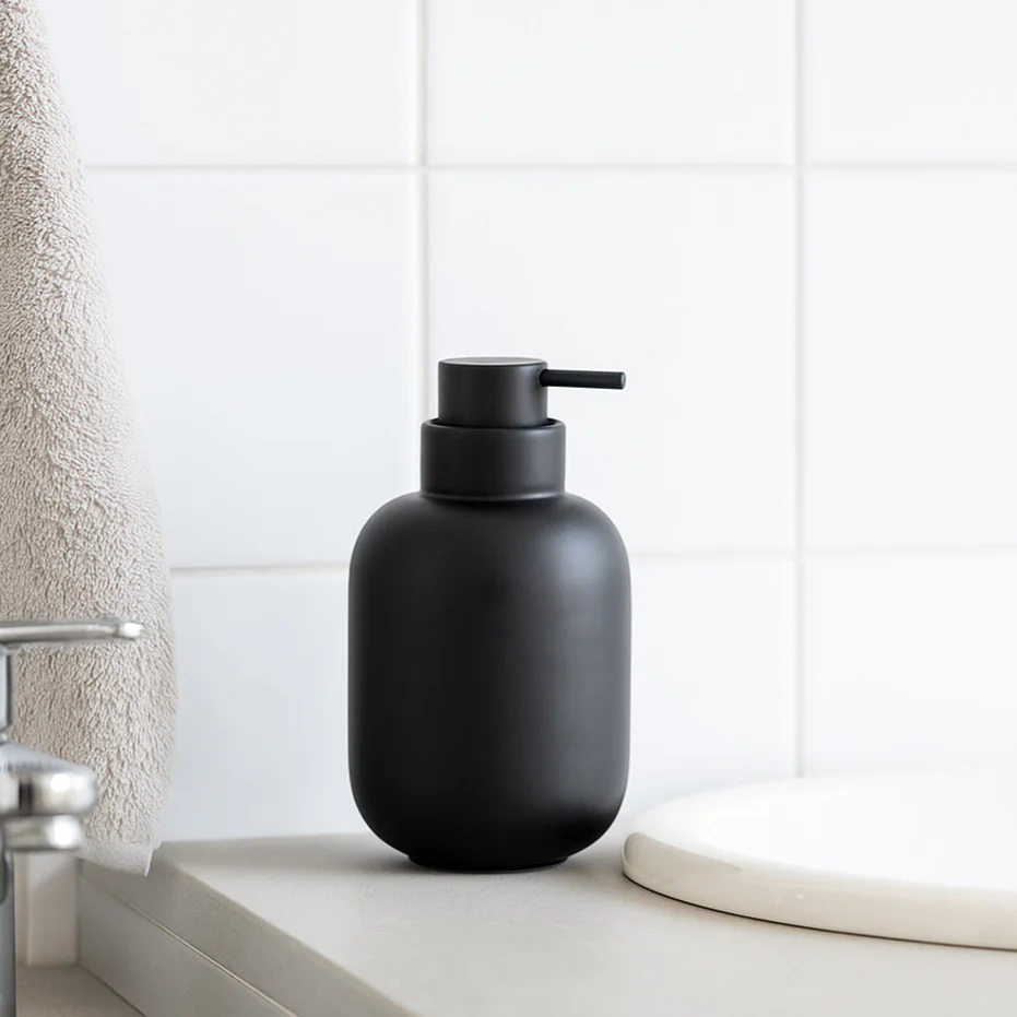 Sensu Soap Dispenser - Black - Image 4