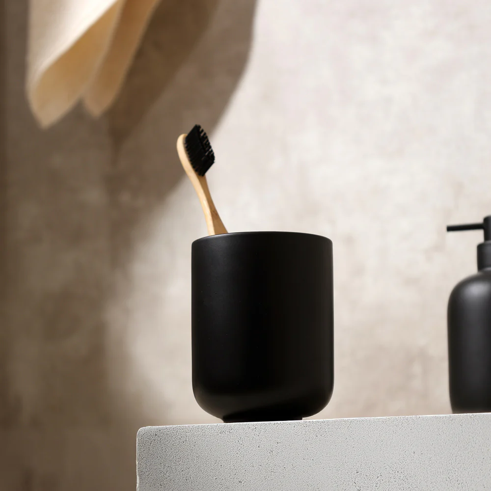Sensu Toothbrush Tumbler - Black - Image 3