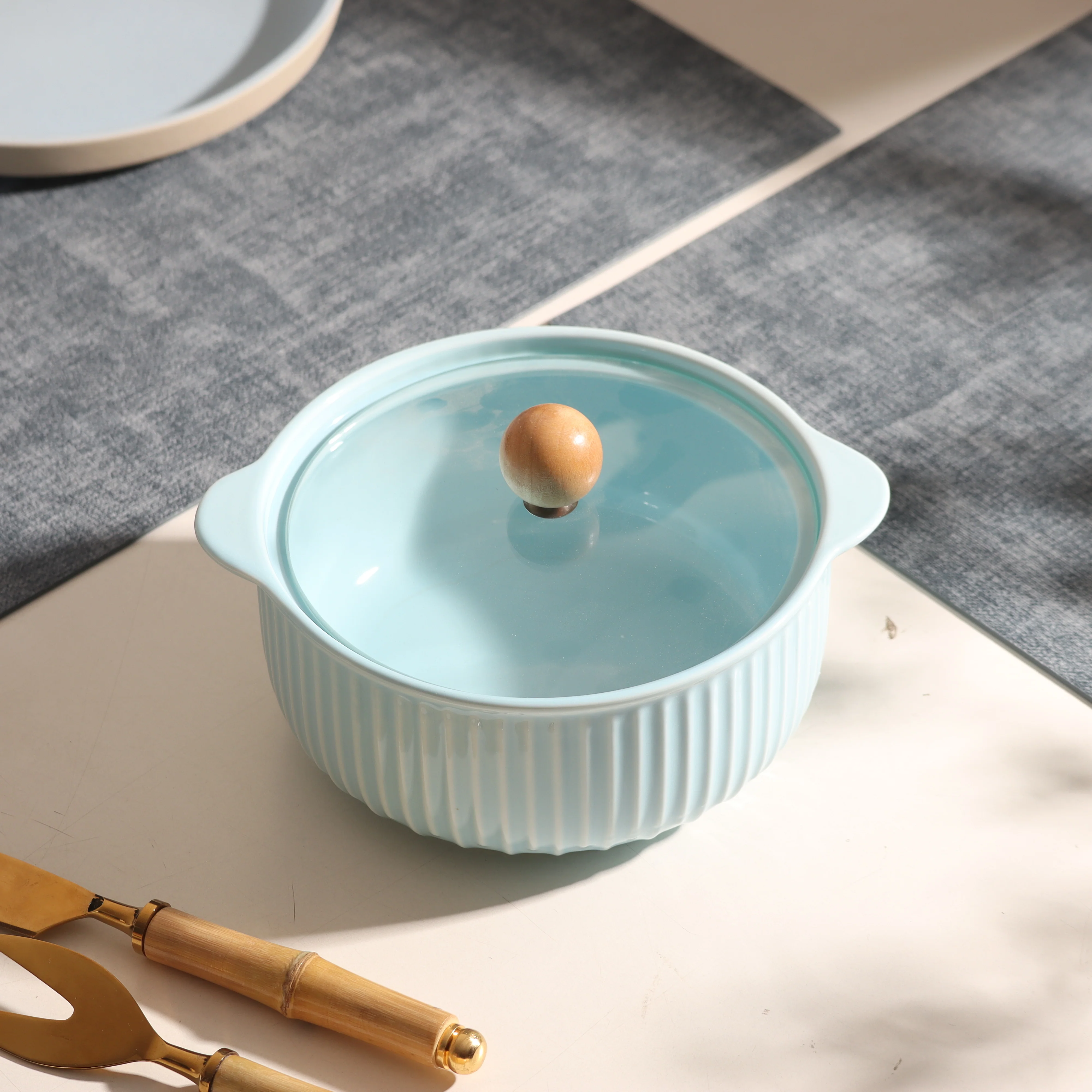 Shire Ceramic Serving Pot with Glass Lid - Sky Blue - Image 2