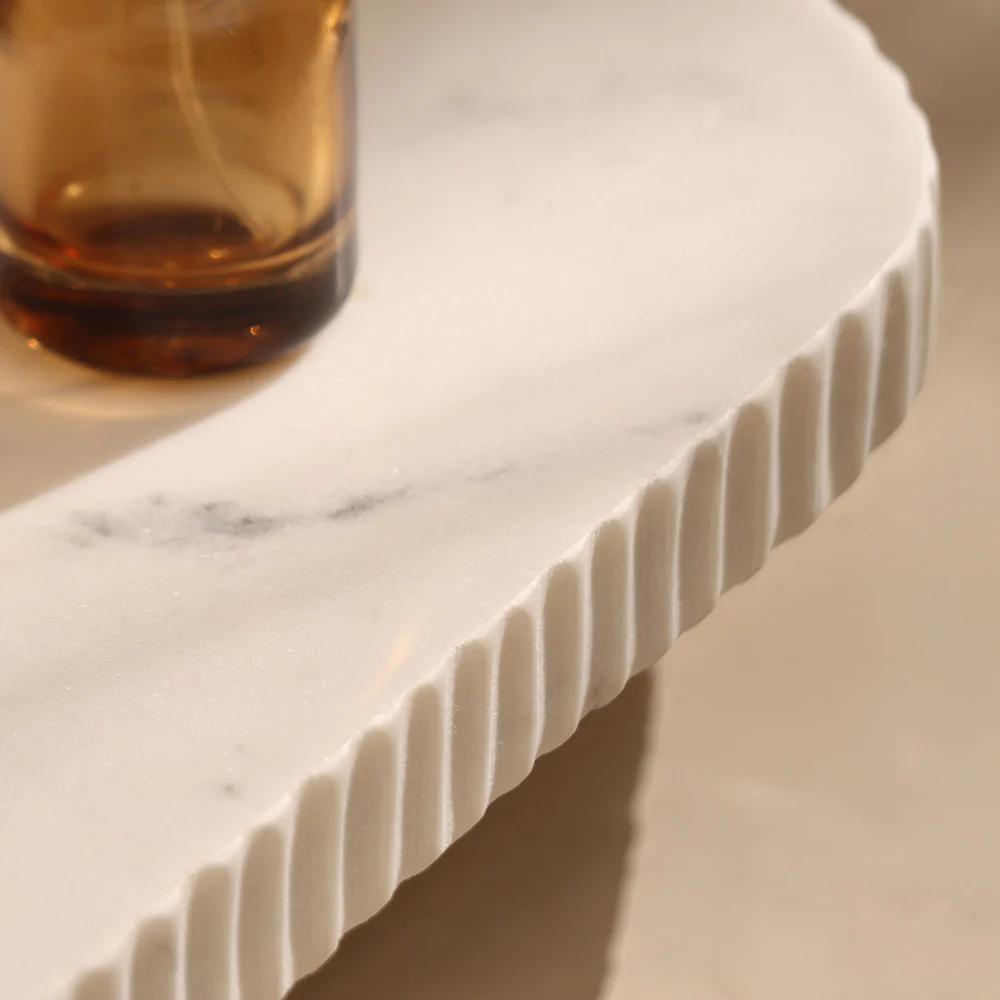 Soli Marble Elevated Tray Medium - White - Image 4