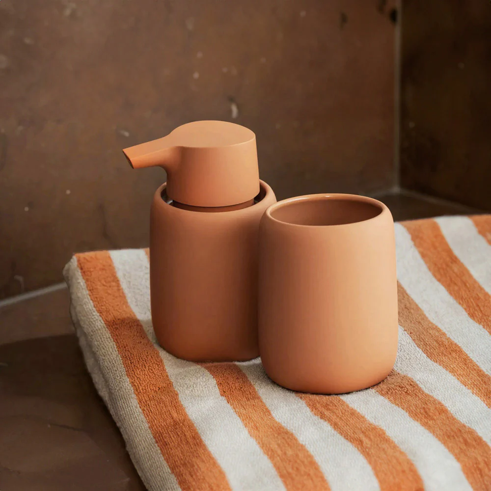 Sono Soap Dispenser - Amber Brown - Image 5