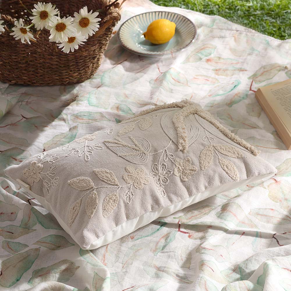 Starfish Tufted Embroidered Rectangular Cotton Cushion Cover 30x50cm - Beige - Image 3
