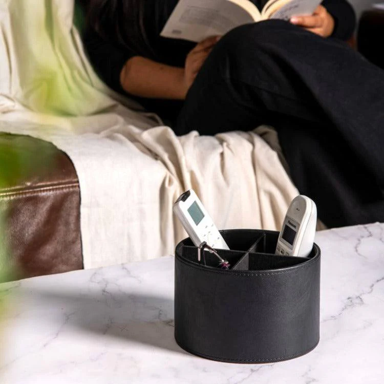 Savoy Remote Holder - Black - Image 2