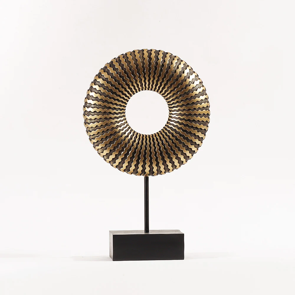 Thresh Decorative Sculpture - Gold & Black - Image 3