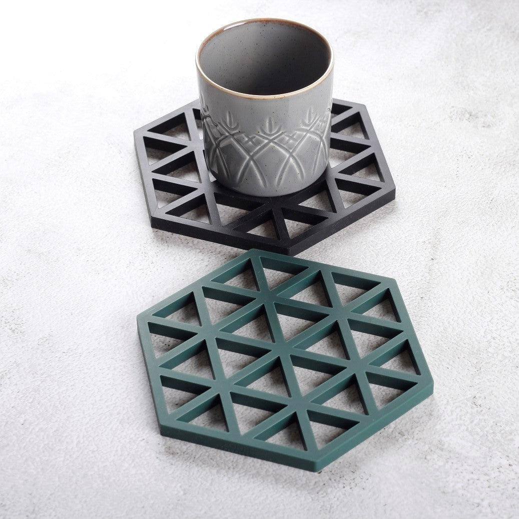 Triangles Trivet - Black - Image 5