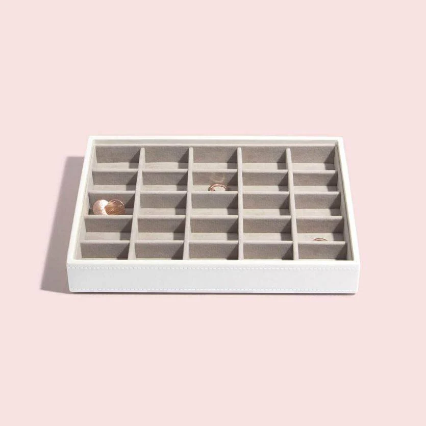 Trinkets Layer Medium - White - Image 3