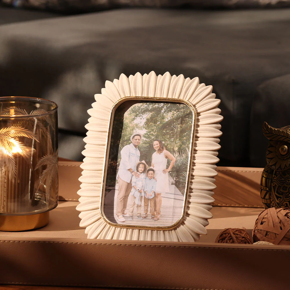 Tropicale Photo Frame Medium - Ivory Gold - Image 5