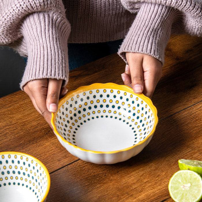 Tuscan Dotted Medium Bowl