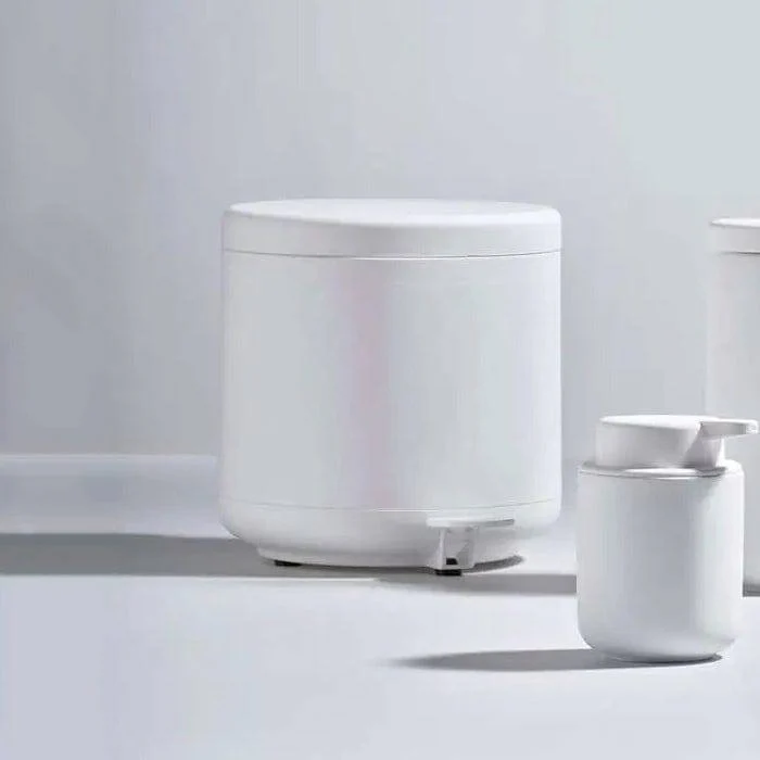 Ume Pedal Bin 4L - White - Image 4
