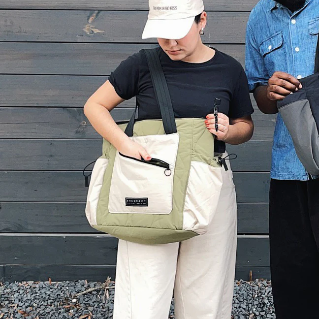 Paz Laptop Tote Bag 23L - Moss Green - Image 10