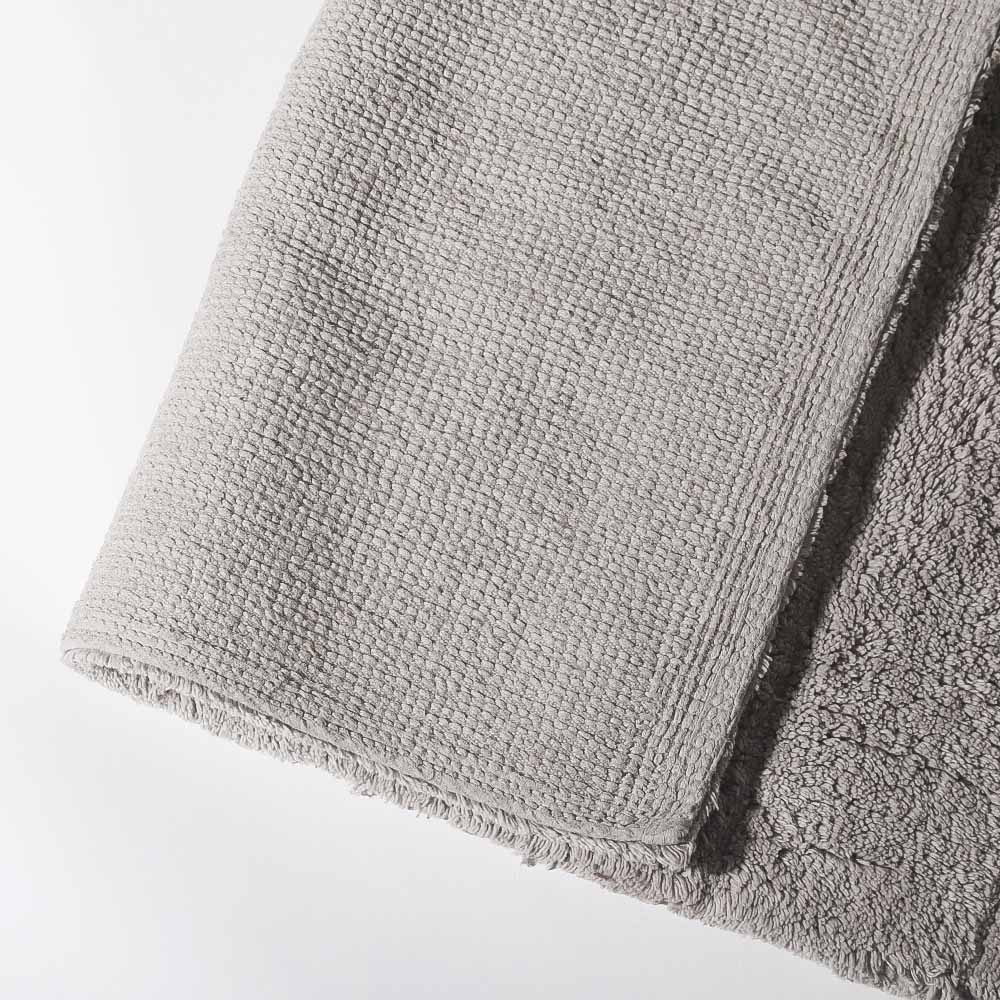 Vena Chalk Striped Tufted Bathmat - Light Grey - Image 4