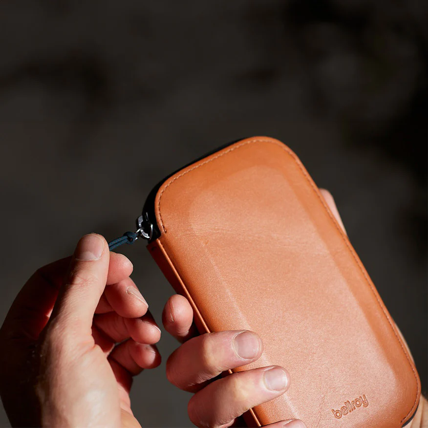 Venture Phone Pocket - Bronze - Image 2