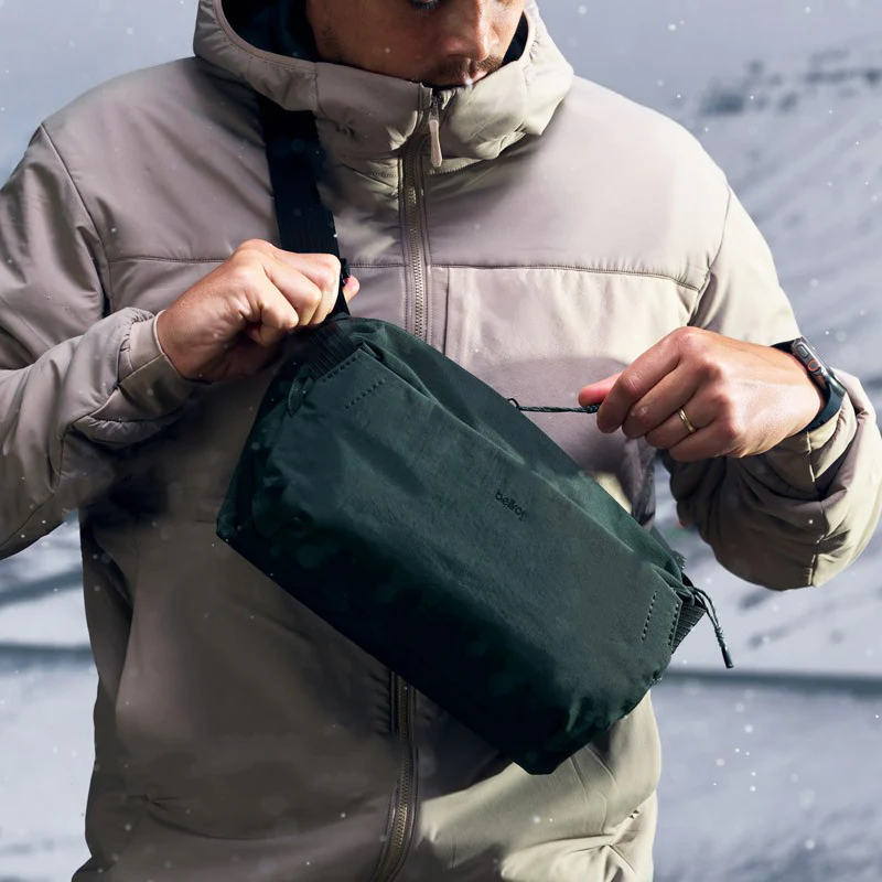 Venture Sling Bag 9L - Deep Ocean - Image 11