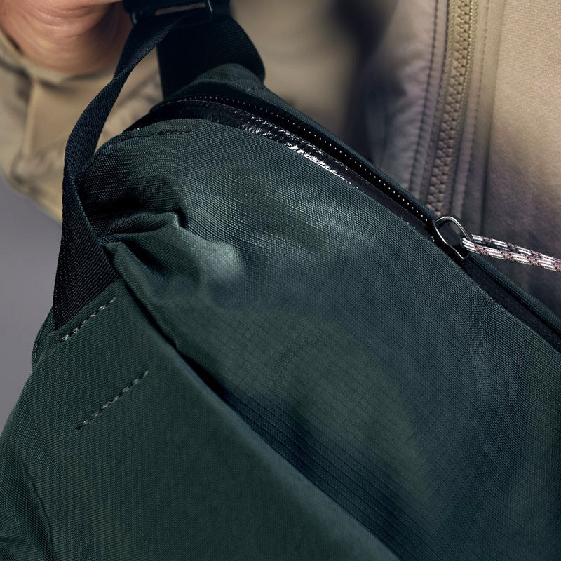 Venture Sling Bag 9L - Deep Ocean - Image 8