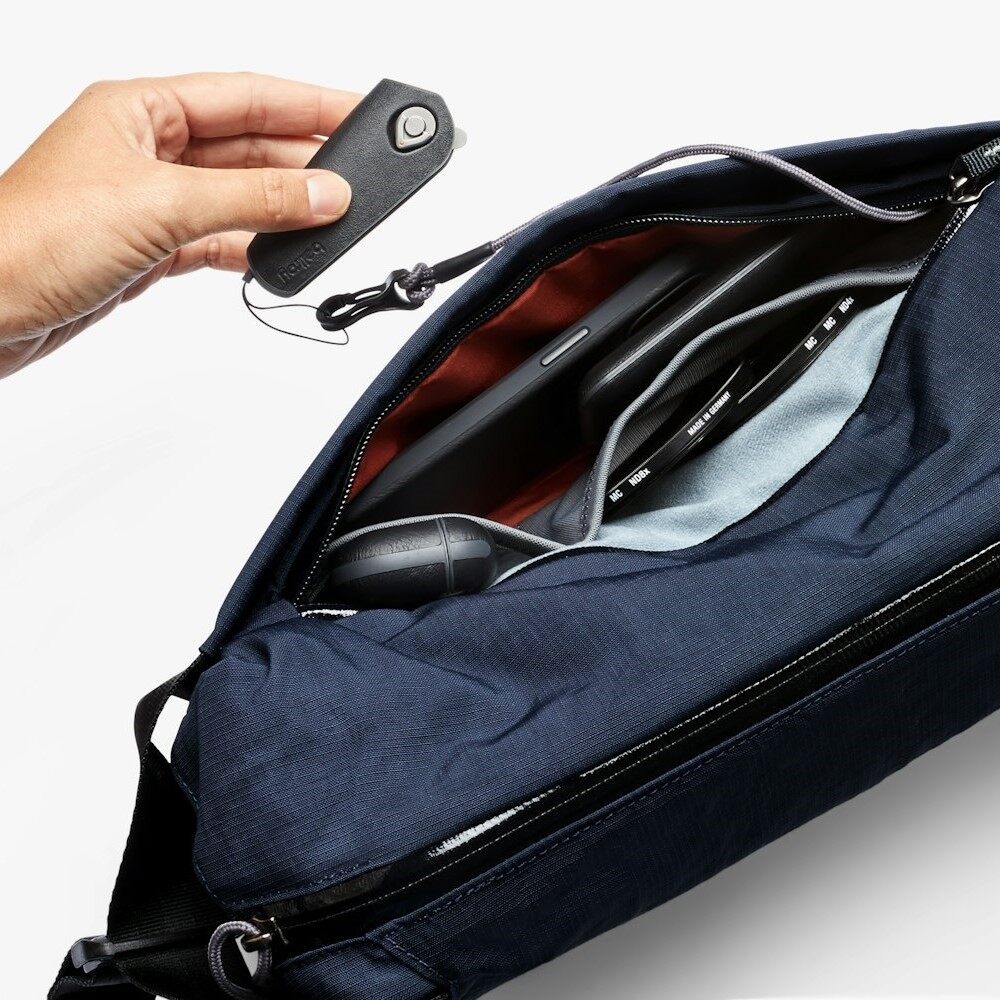 Venture Sling Bag Camera Edition 10L - Nightsky - Image 8