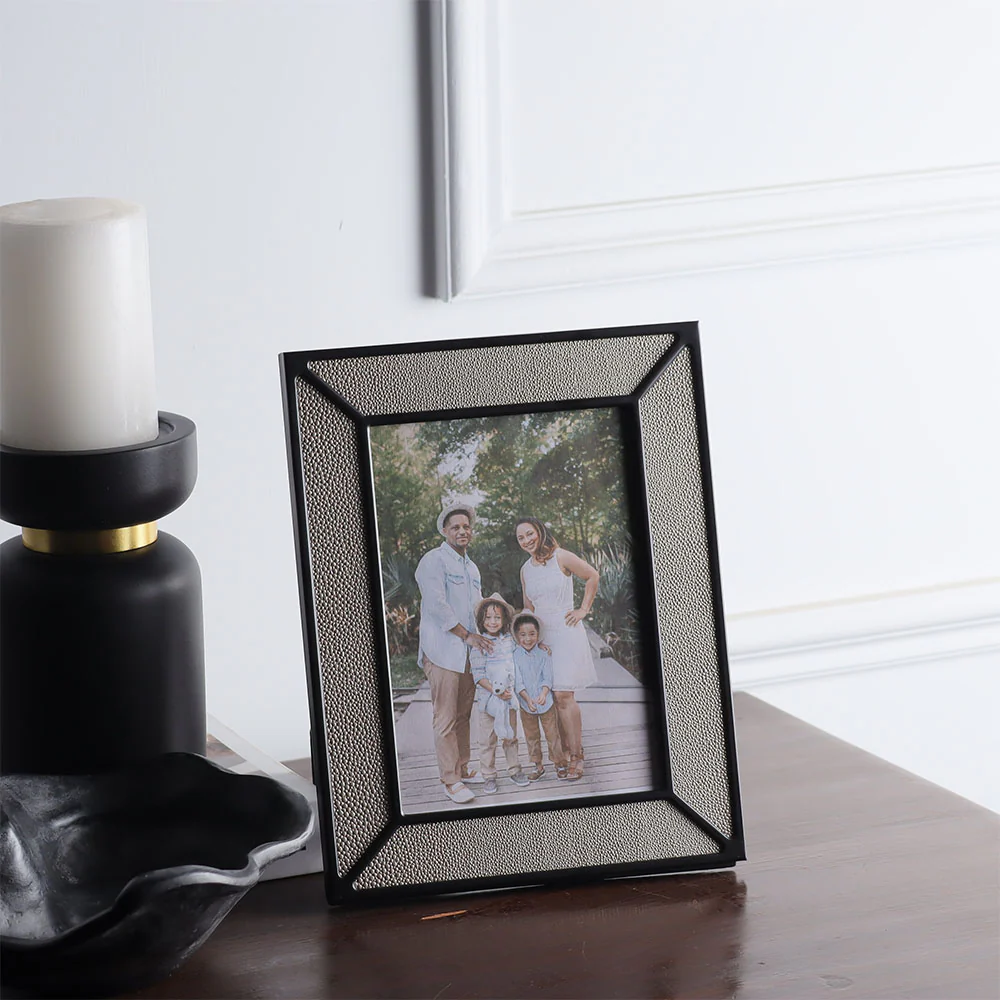 Vera Photo Frame Large - Grey Black - Image 6