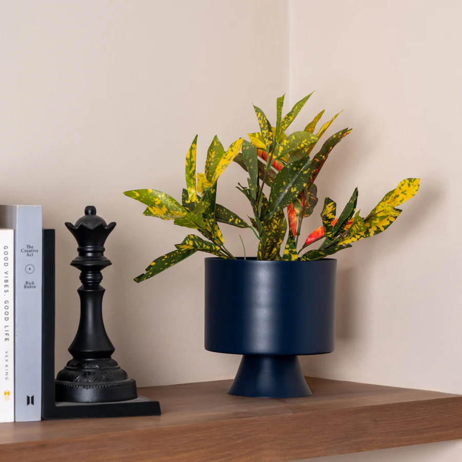 Vera Round Desk Planter - Ink Blue - Image 4