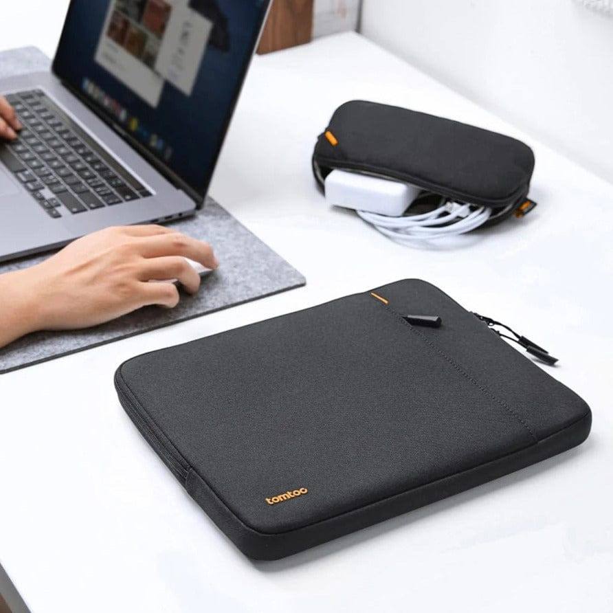 Defender A13 Laptop Sleeve & Pouch - Black 13 to 14 Inch