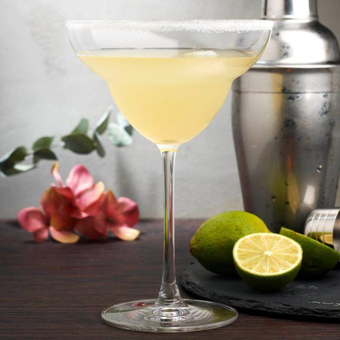 Vintage Margarita Glasses 400ml, Set of 2 - Image 7