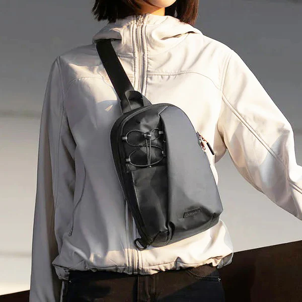 X-Row Sling Bag - Black - Image 2