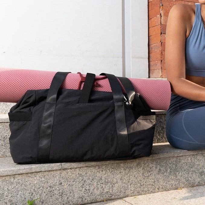 Zoraesque Duffel Bag - Black