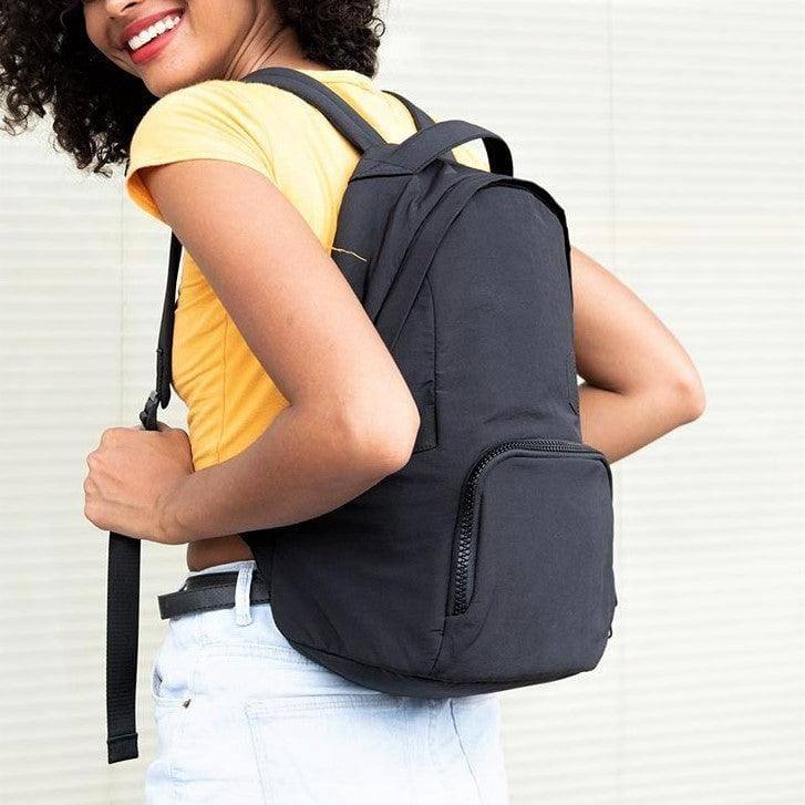 Zoraesque Daily Backpack 15L - Black
